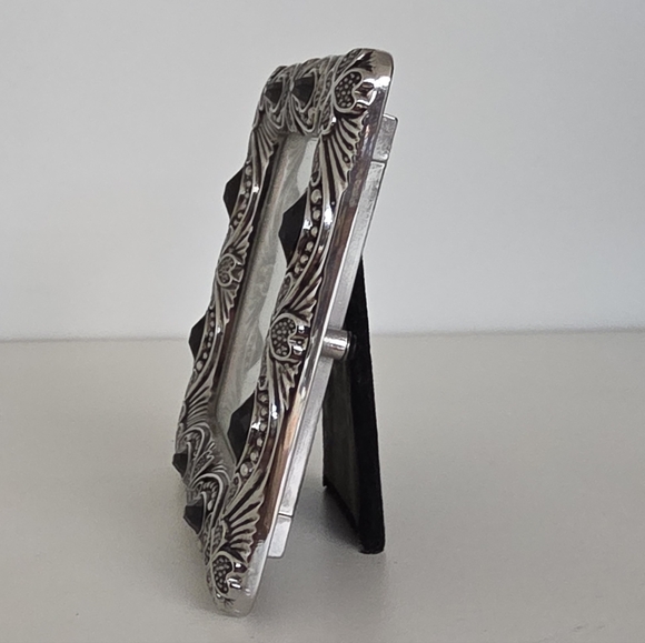 Papyrus Ornate Clover Heart Design Picture Frame - Picture 2 of 5